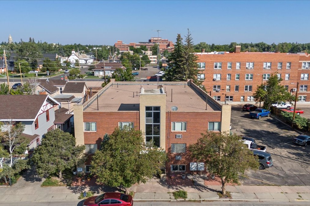 306 E. 18th St, #307