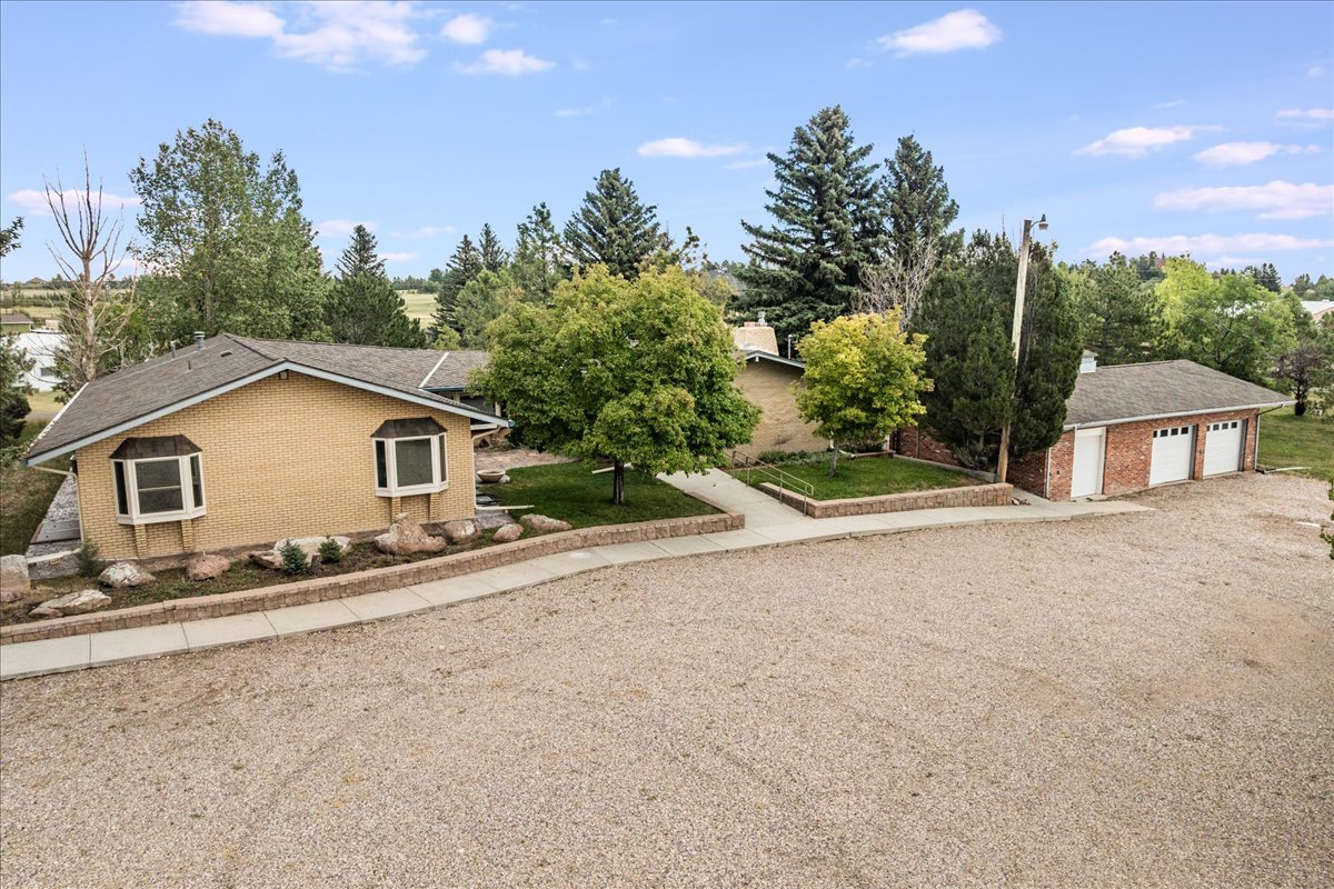 714 East Ole Maverick Rd.