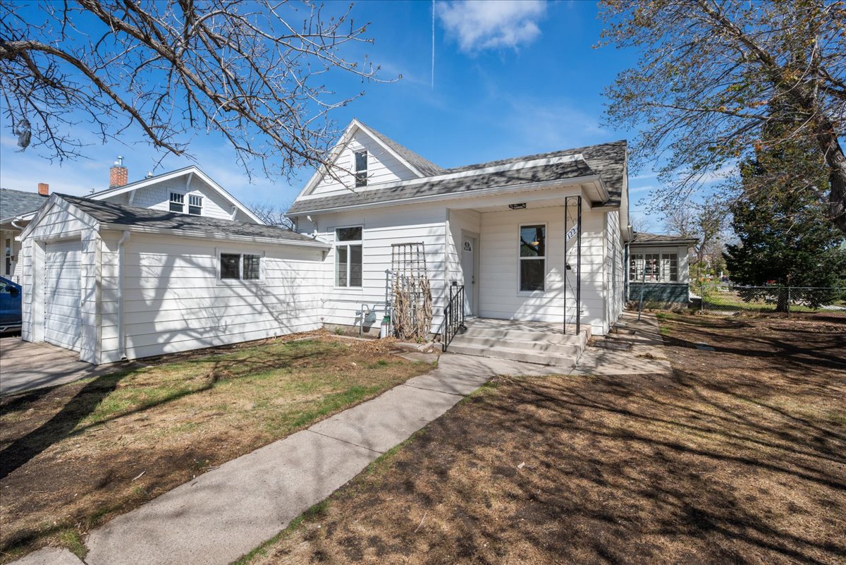 122 E. 25th Street